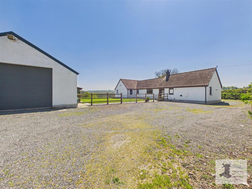 Main image of property: Llwyndrian, Llanfyrnach