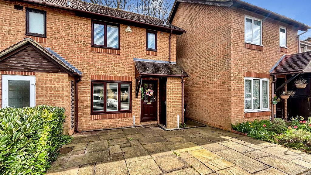 Main image of property: Lomond Gardens, South Croydon, CR2 8EQ