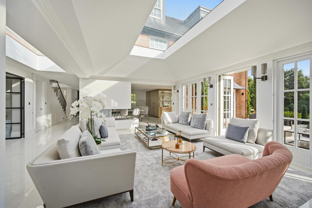 House in Reading - More