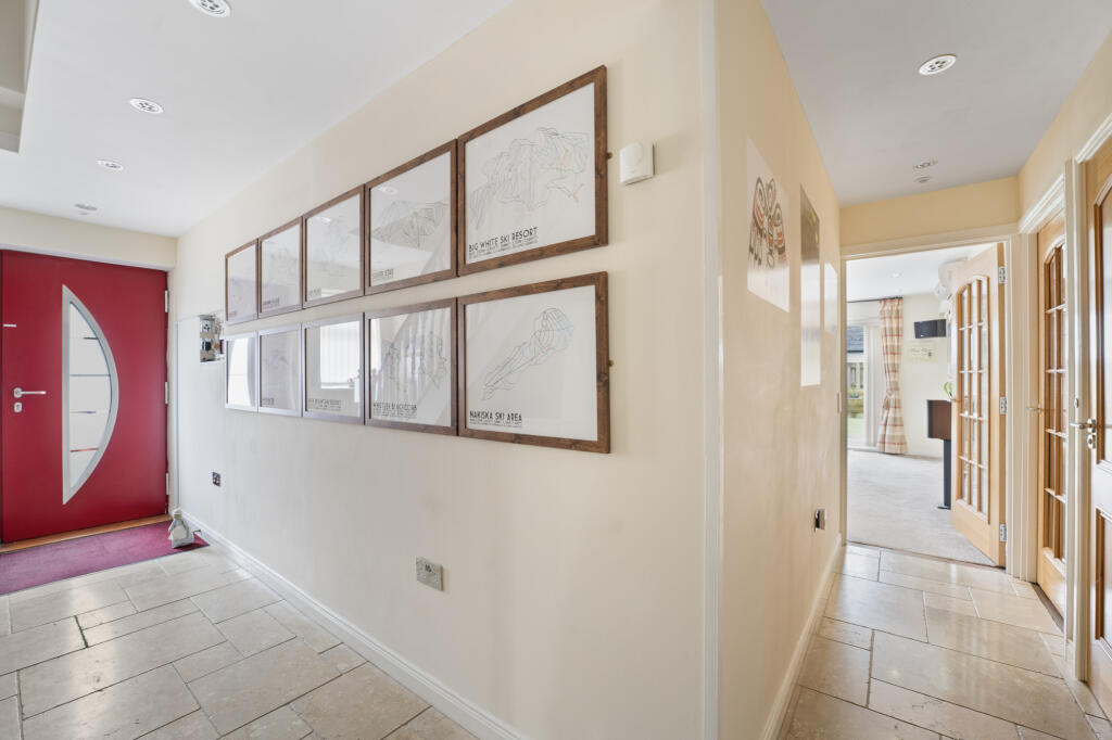 House in Tonbridge - More