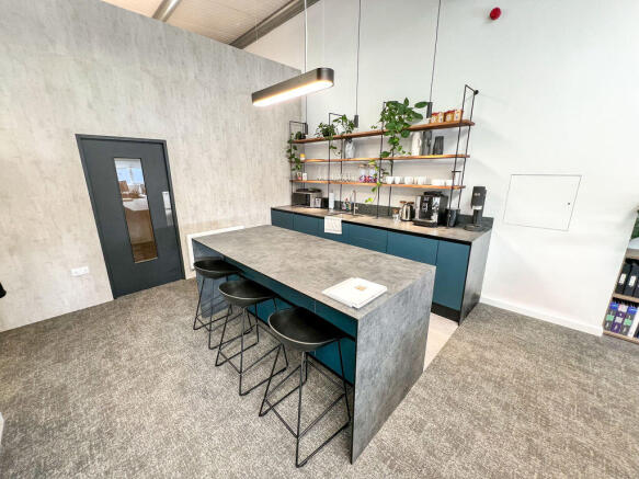 First Floor Suite, 1c Balderton Court