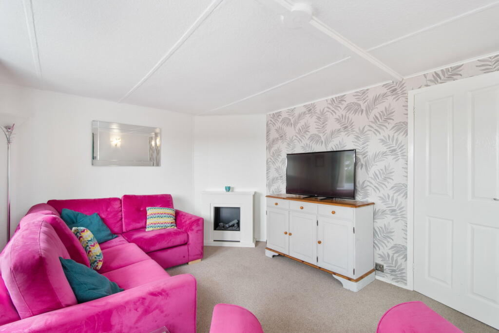 Hillside, Agden Brow Park, Lymm, WA13 0UD photo 4
