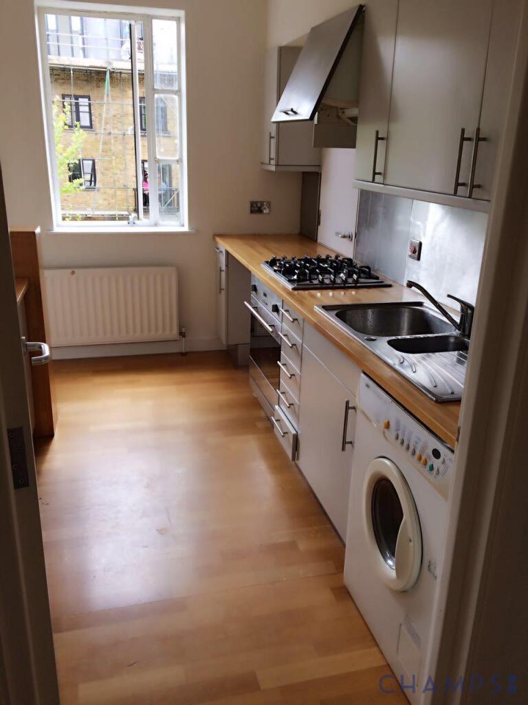 Apartment in London - More