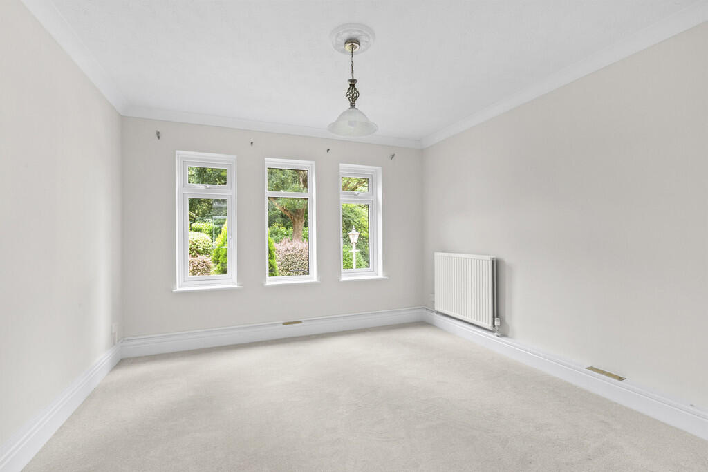Apartment in Latimer, Little Chalfont - View 5