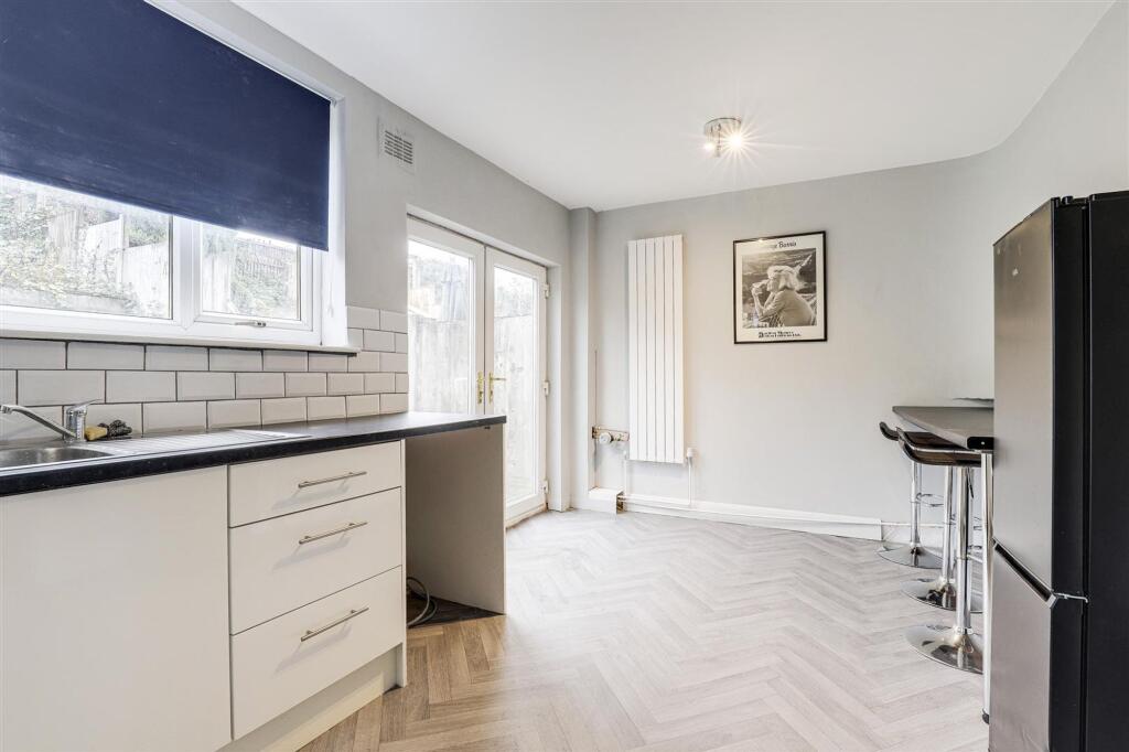 House in Nottingham, Gedling - View 3