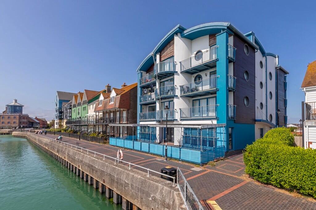 Pier Road, Littlehampton, West Sussex, BN17