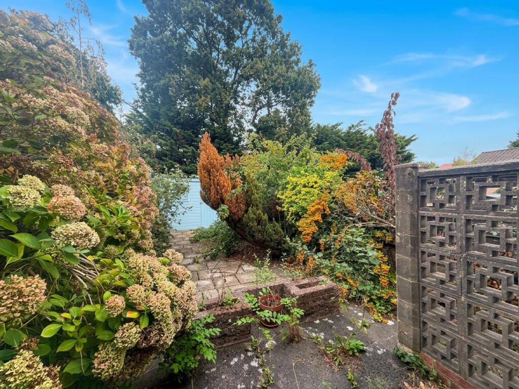 House in Portsmouth - More