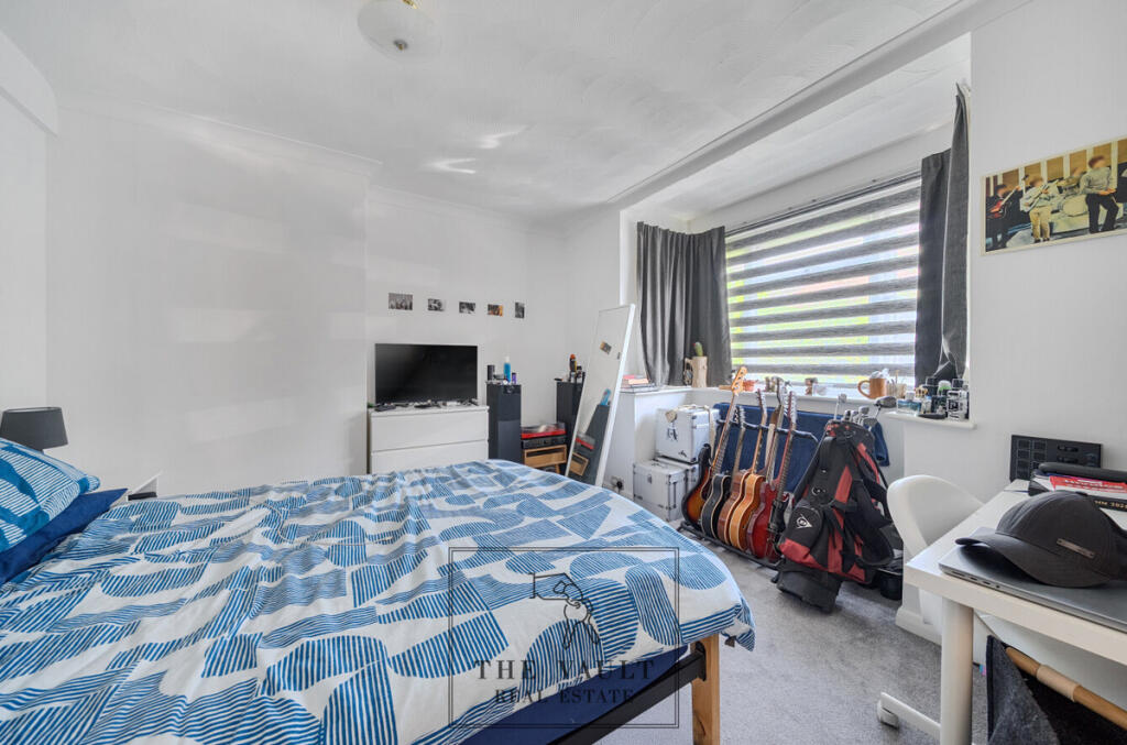 House in Guildford - View 5