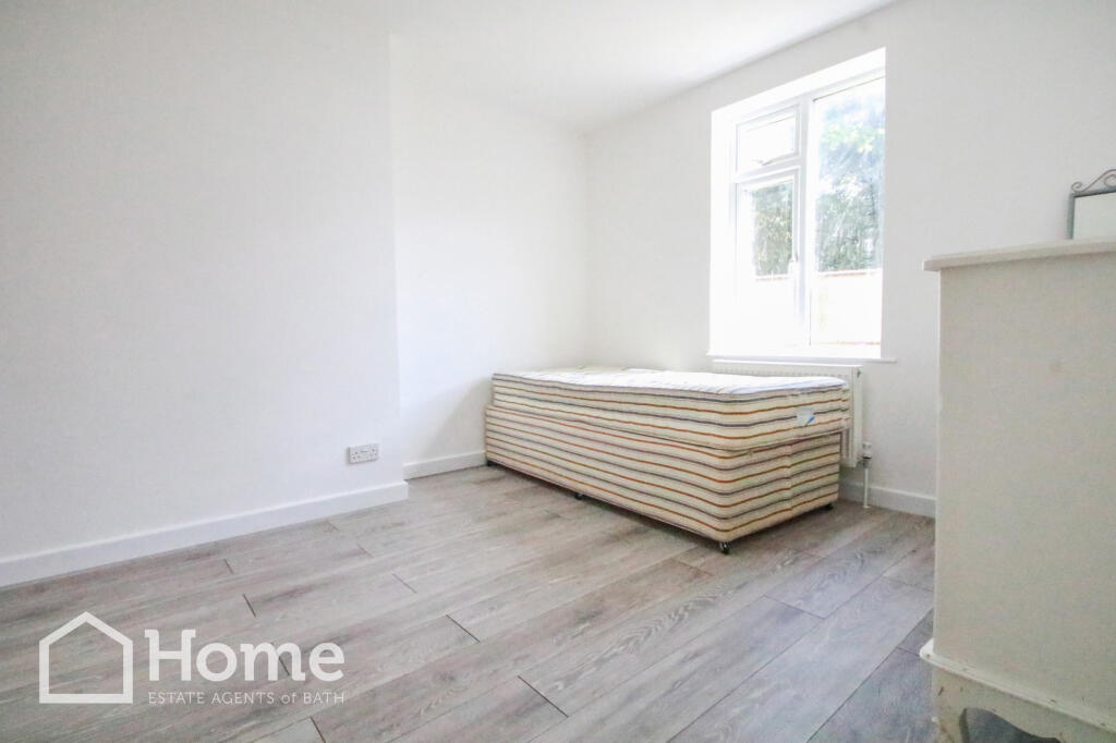 House in Bath - View 5