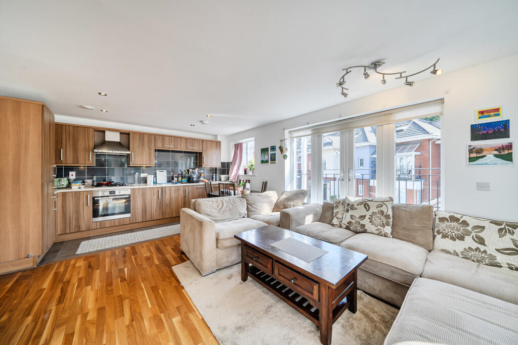 Apartment in Harrow - View 5