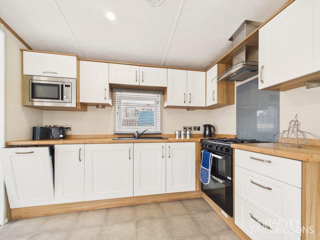 House in Worcester - View 4