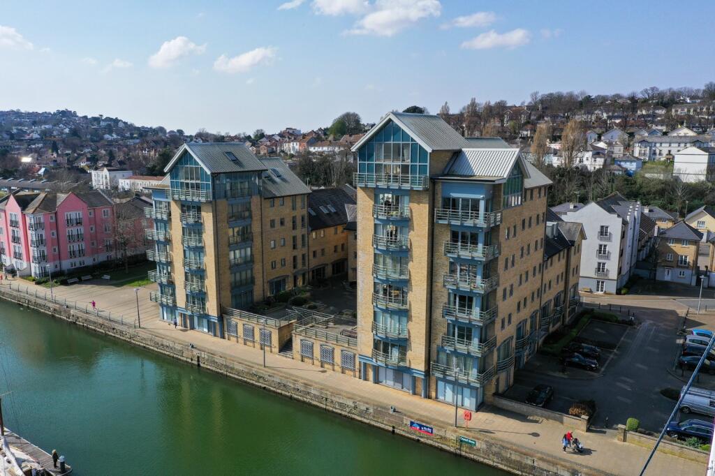 Main image of property: Lower Burlington Road, Portishead, Bristol, Somerset, BS20