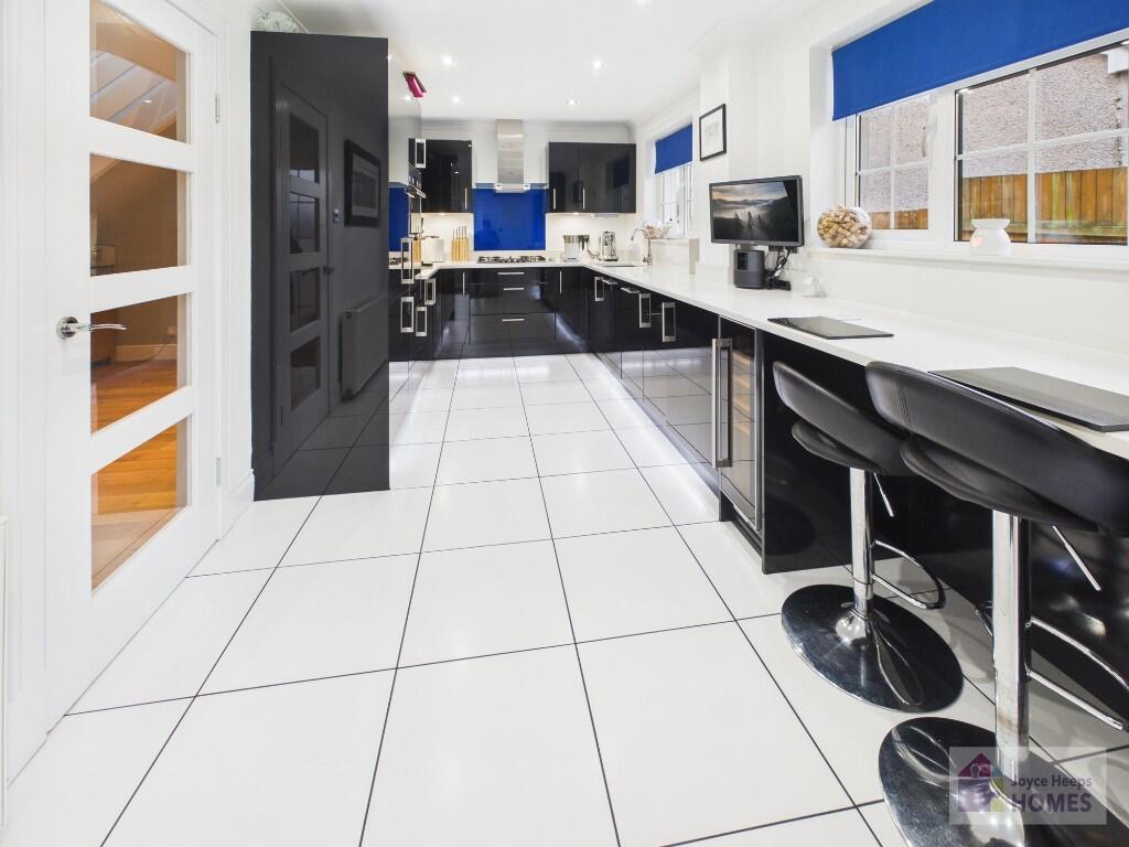House in Thorntonhall, Bogton, Mossneuk - View 4