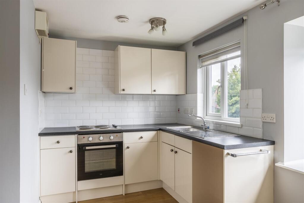 Apartment in Swale, Faversham - View 5