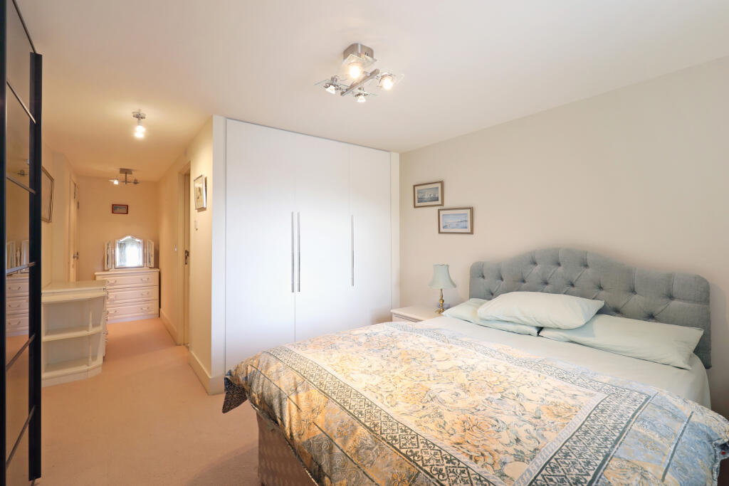 Apartment in London - View 5