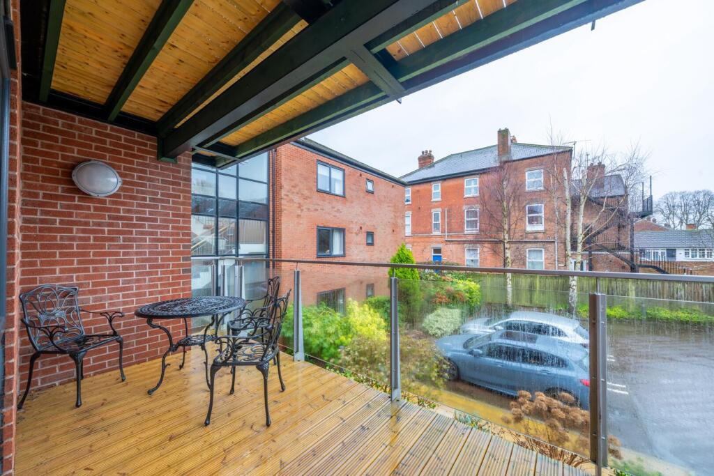 Apartment in Gedling, Burton Joyce - View 6