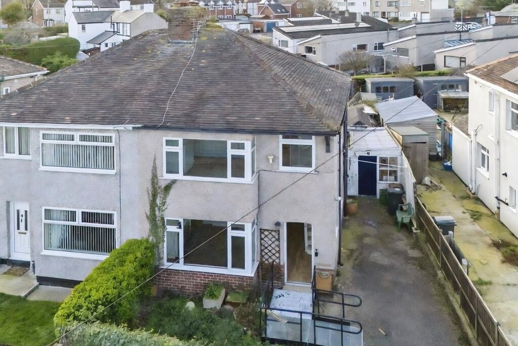 Main image of property: 10 Sealand Avenue, Holywell, Flintshire CH8 7BU