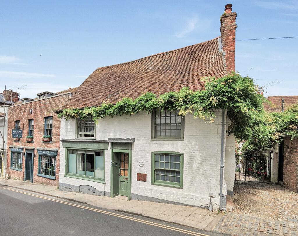Main image of property: The Mint, Rye, TN31