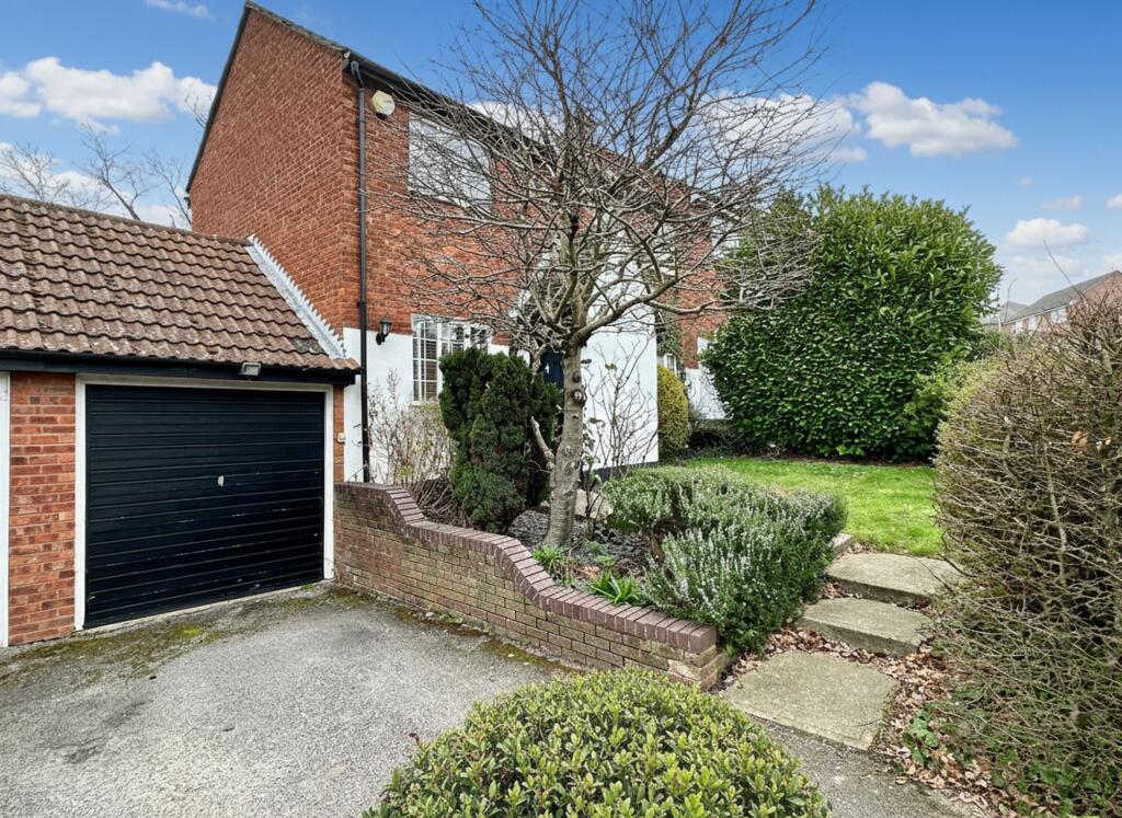 Main image of property: Dorset Way, Billericay, CM12