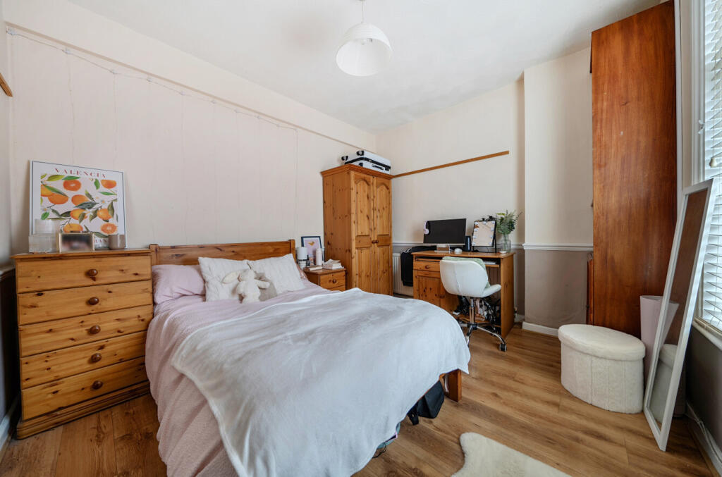 House in Portsmouth - View 5