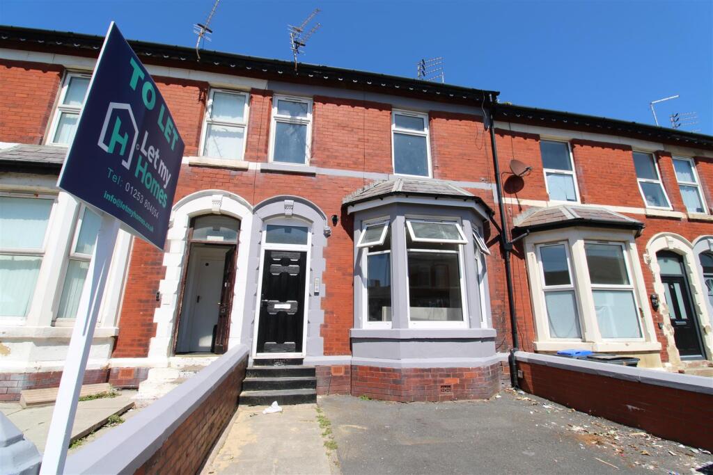 Main image of property: Flat 2, 6 Cheltenham Road, Blackpool