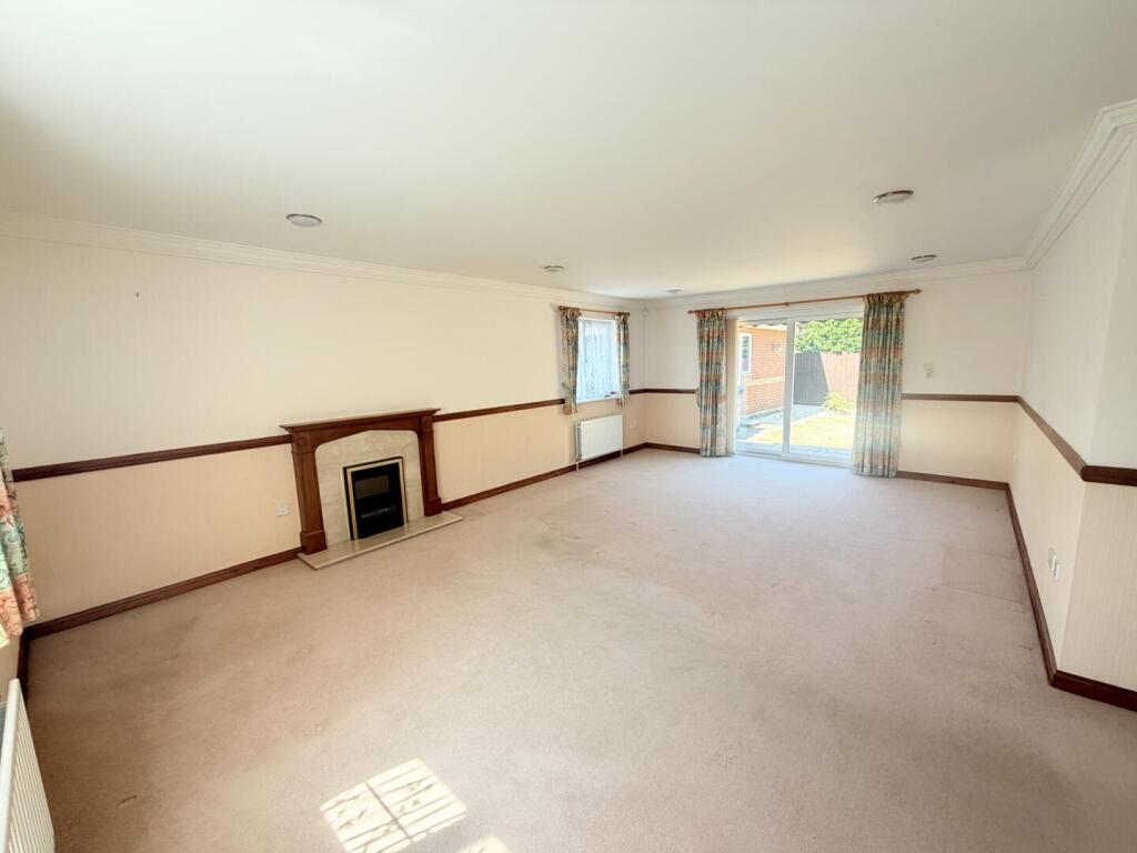 House in Salisbury - View 5