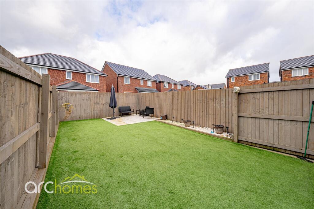 House in Manchester, Tyldesley - View 4