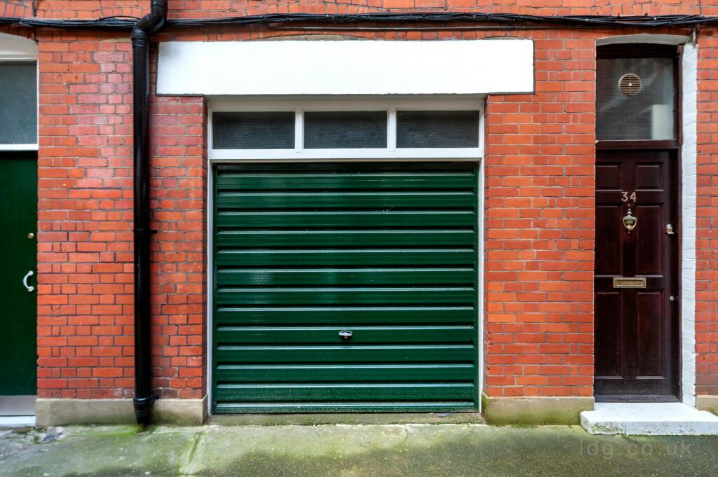 exterior 5.jpg