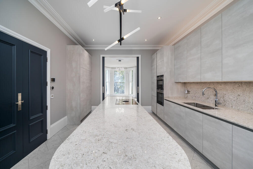 Apartment in London - View 4