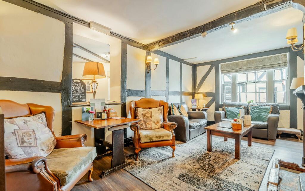 8685242-interior03.jpg