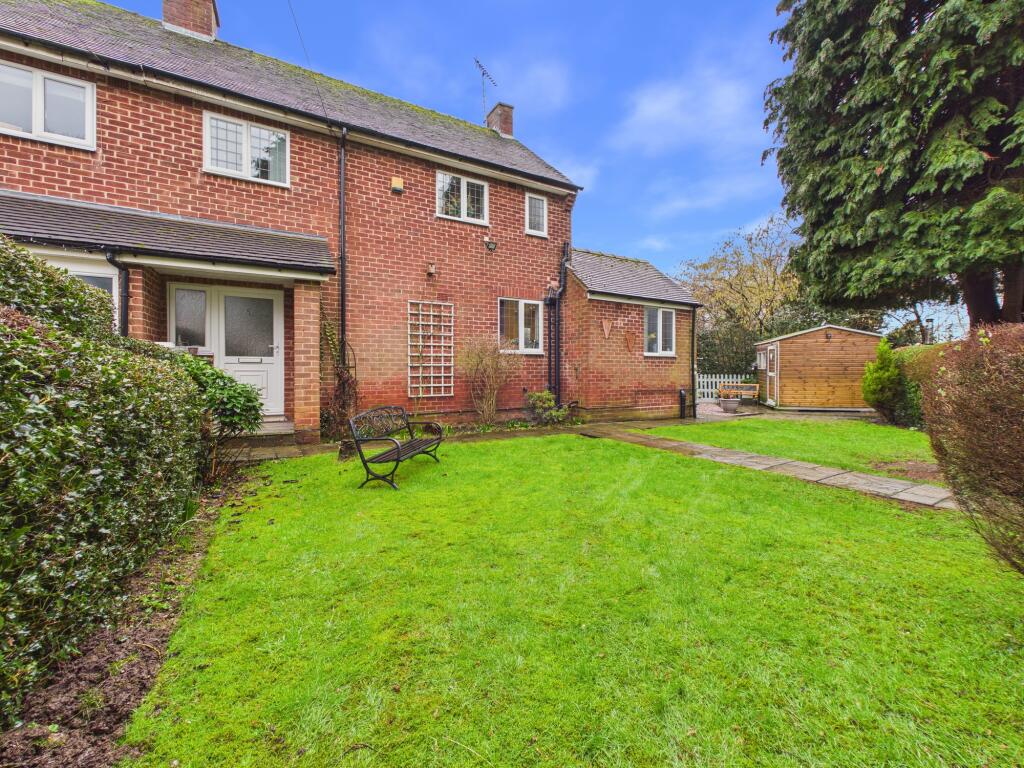 3-bed semi-detached on Havenbaulk Lane, Littleover, £290,000