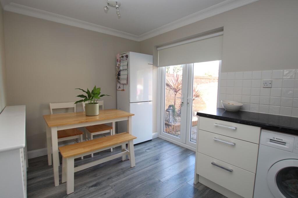 House in Frinton-on-Sea, Frinton and Walton - More