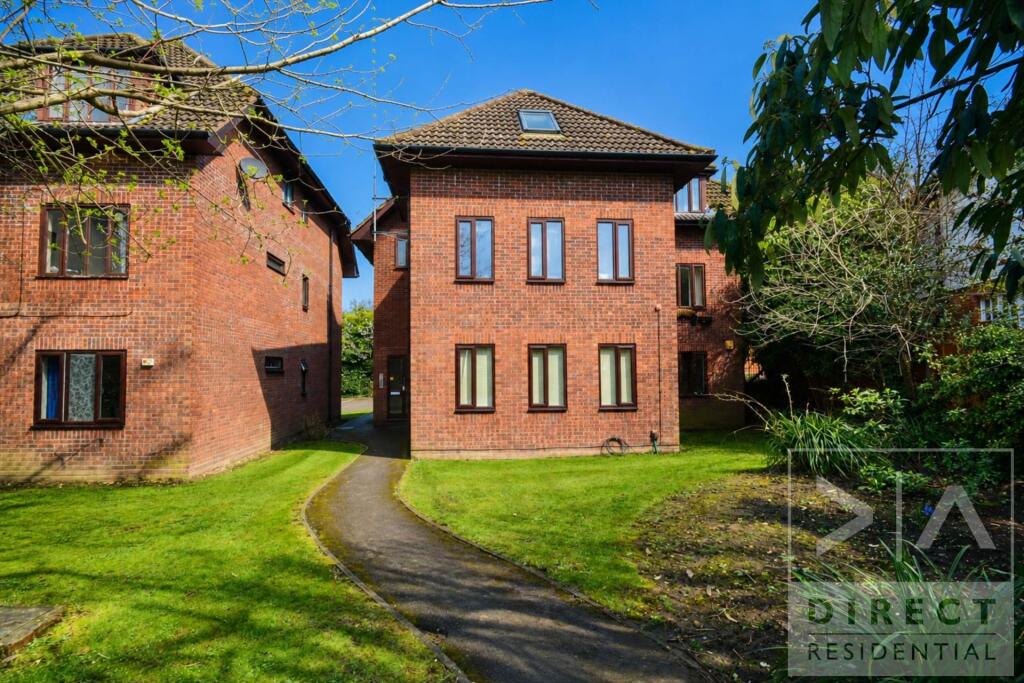 Main image of property: Kingston Avenue, Leatherhead, KT22 7HY