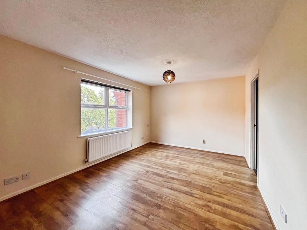 St. Laurence Way, Bidford-On-Avon, Alcester photo 5