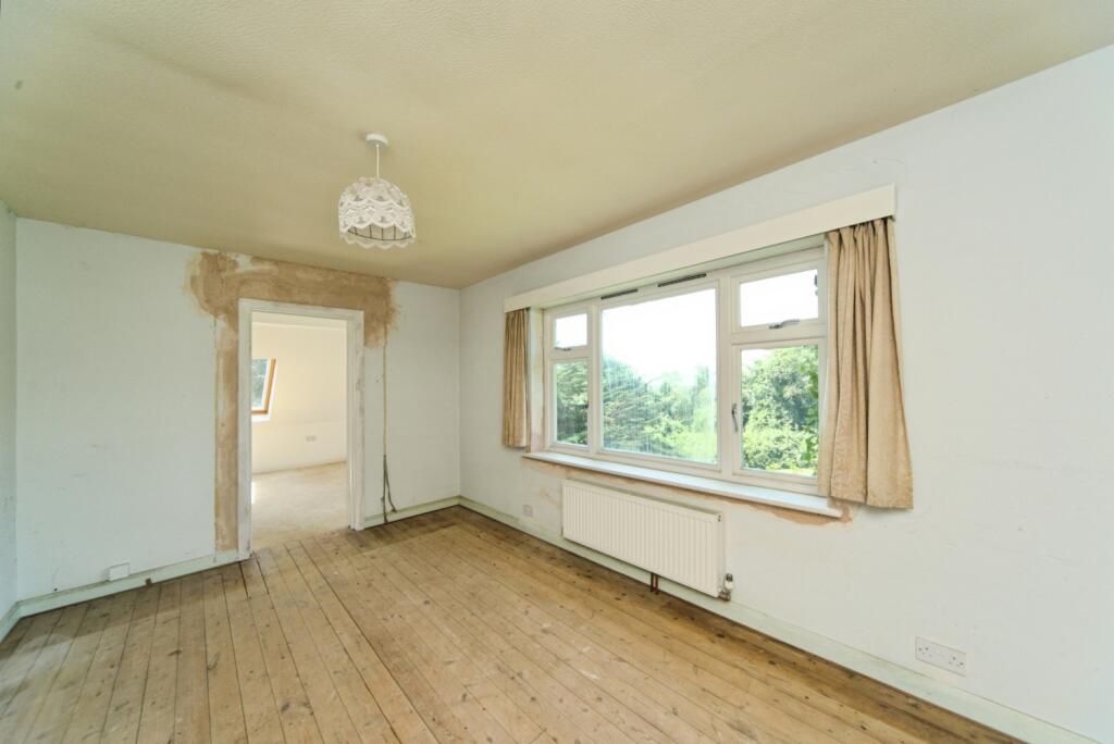 3 bed detached - The Brow, Friston, Eastbourne, East Sussex, BN20 image 4