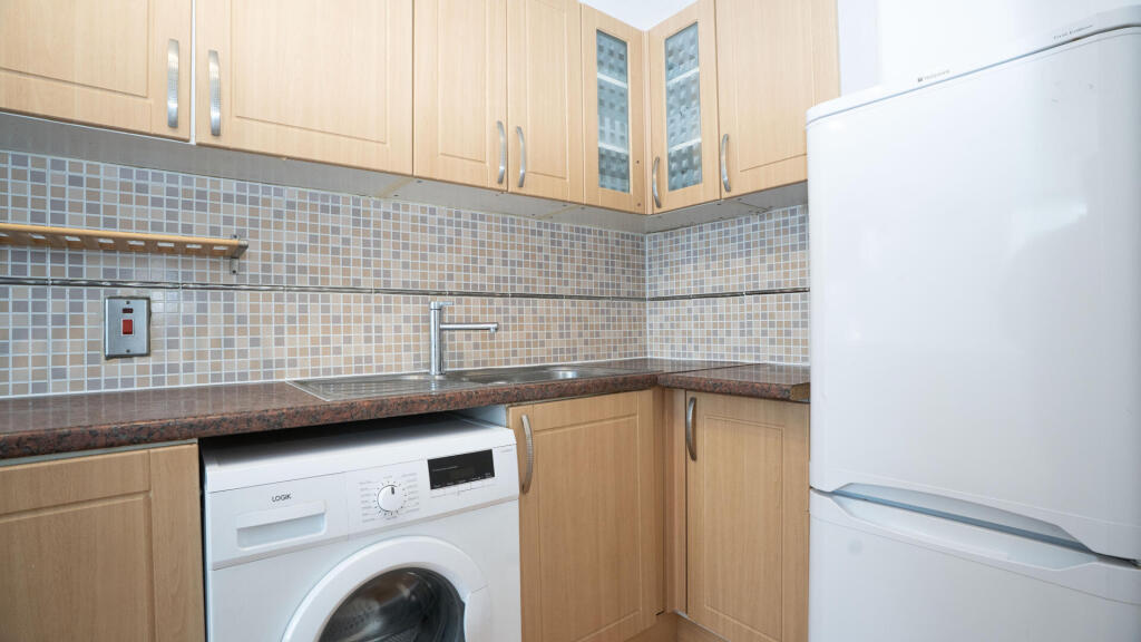 Apartment in London - More