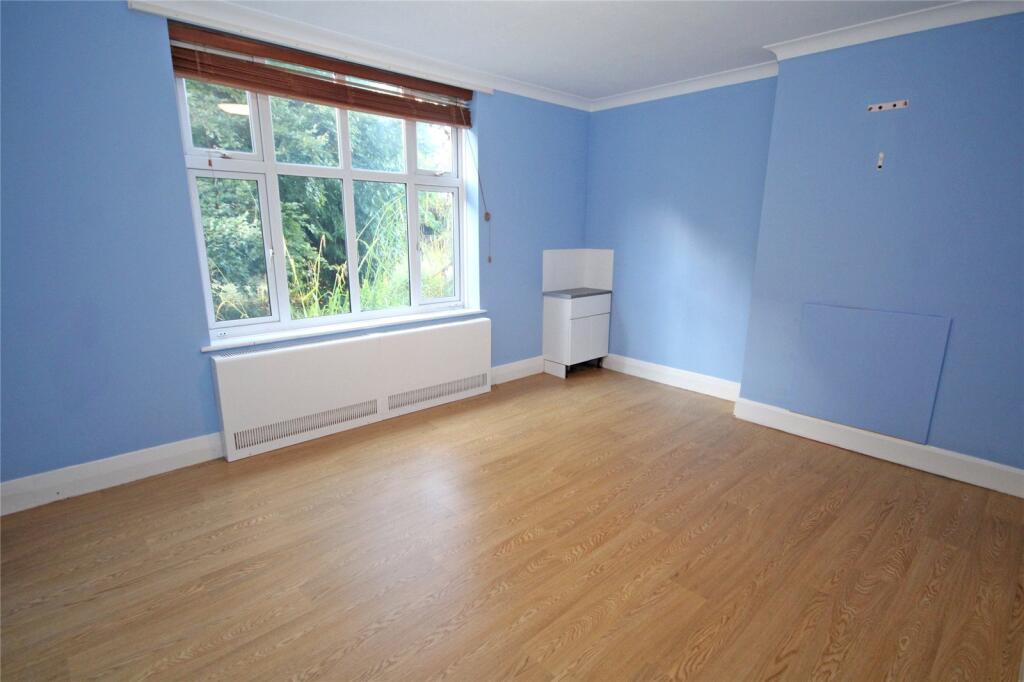 Fernhill Road, New Milton, Hampshire, BH25 - View 6