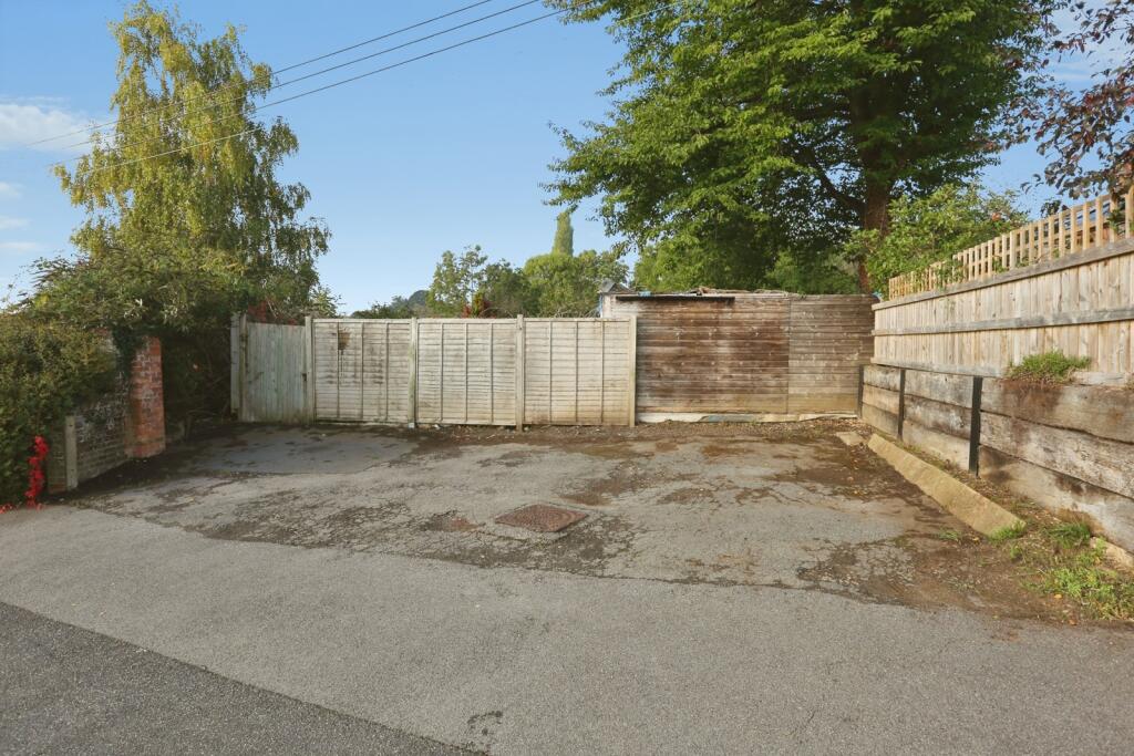 House in Eastleigh, Broom Hill, Allbrook - View 4