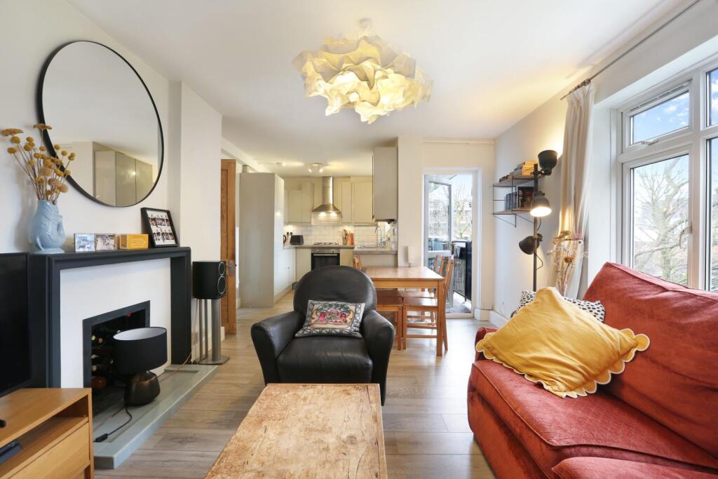 Main image of property: Lowth Road, London, SE5