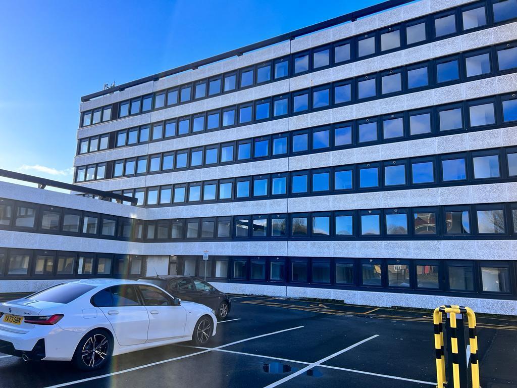 Main image of property: Yeadon House, Green Lane, Leeds, LS19