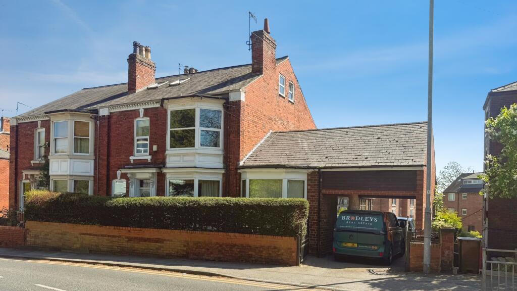 Main image of property: Mayors Walk, Pontefract, Wakefield
