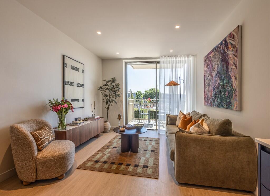 Main image of property: Ferry Island Related Argent, N17