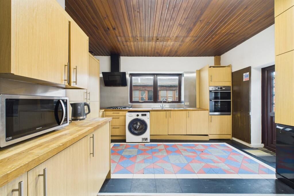 Apartment in Newcastle upon Tyne, Tyne and Wear - View 3