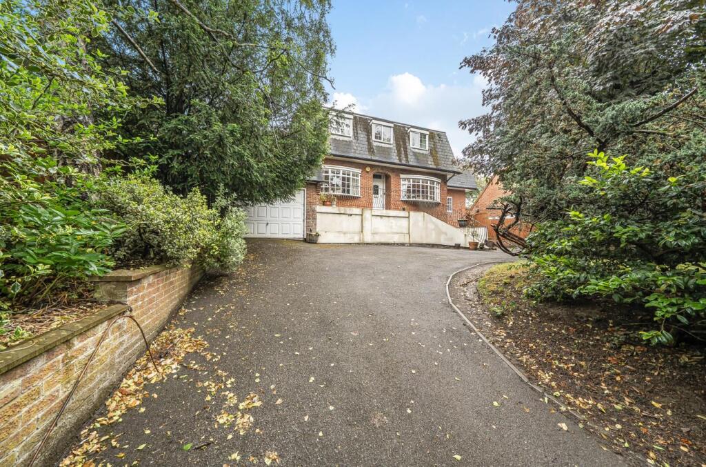 Main image of property: Old Watford Road, Bricket Wood, AL2