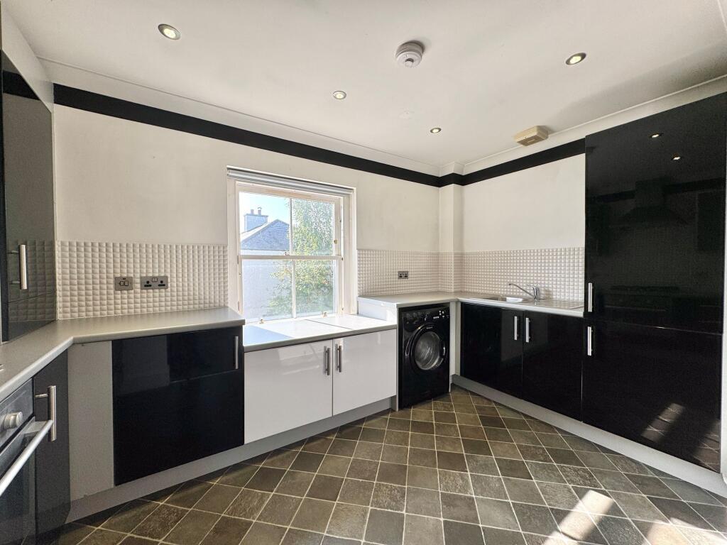 Apartment in Kilmarnock, East Ayrshire - View 5