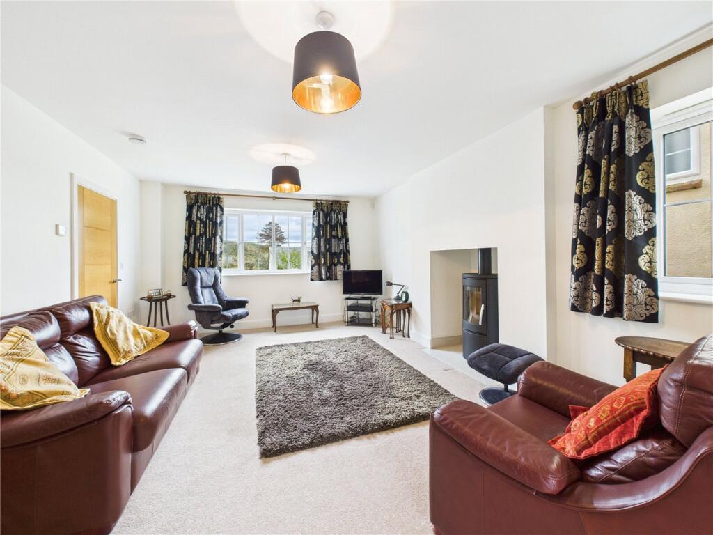 Aubyns Wood Rise, Tiverton, Devon, EX16 photo 2
