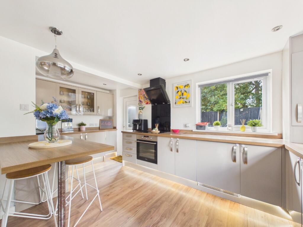 House in Withernsea, Owthorne - View 4