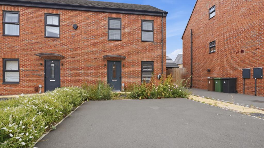 Main image of property: Tulip Drive, LS14