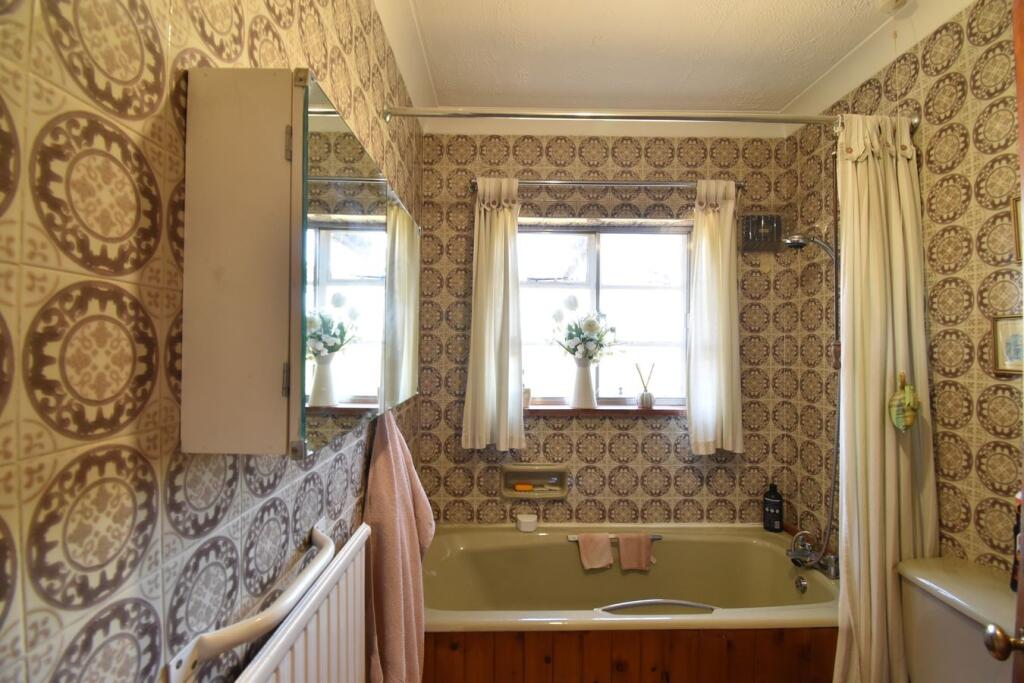 House in Ashford, Swift's Green, Smarden - More
