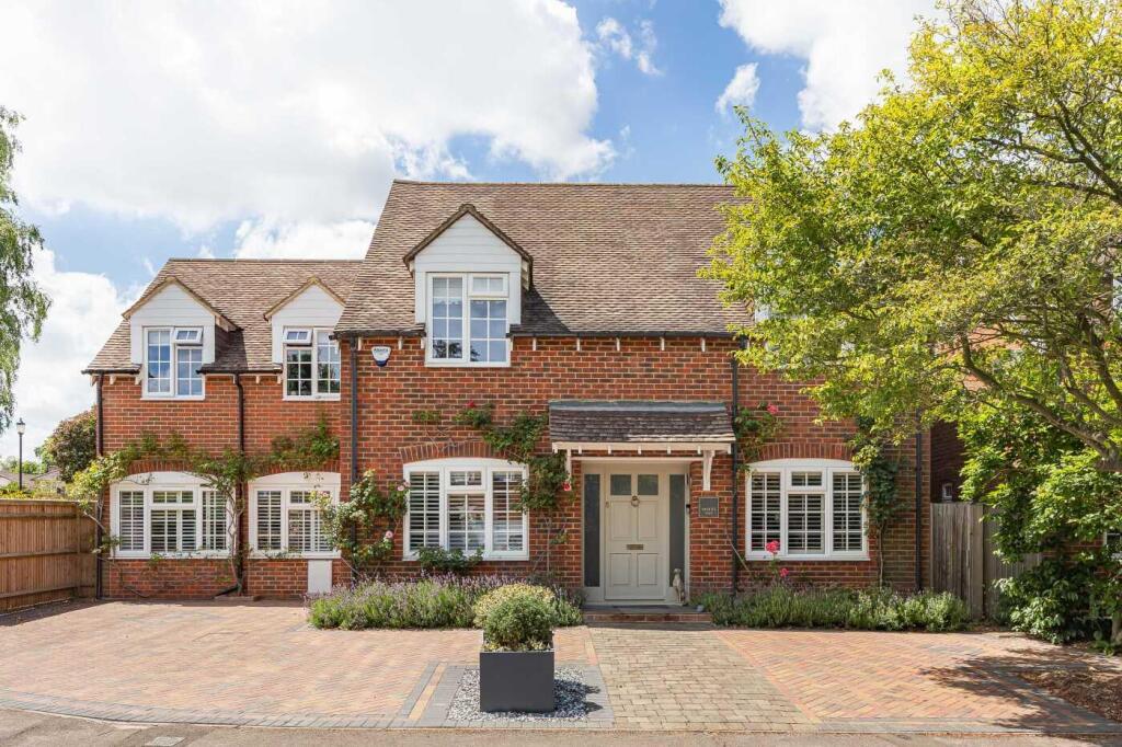 Main image of property: Brocks Way, Shiplake, Henley-on-Thames, Oxfordshire RG9